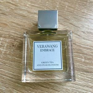 Vera Wang Embrace (Green tea & Pear blossom)
